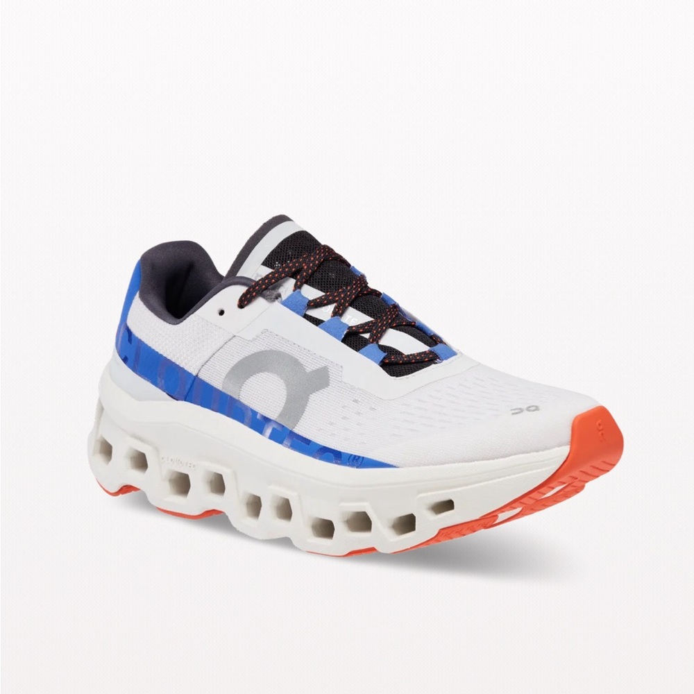 On cloud monster size 6.5 for women